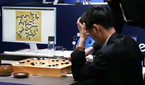 Trí tuệ nhân tạo đã vượt qua bài kiểm tra cho học sinh lớp 8, dù để giấy trắng môn hình học và đồ thị