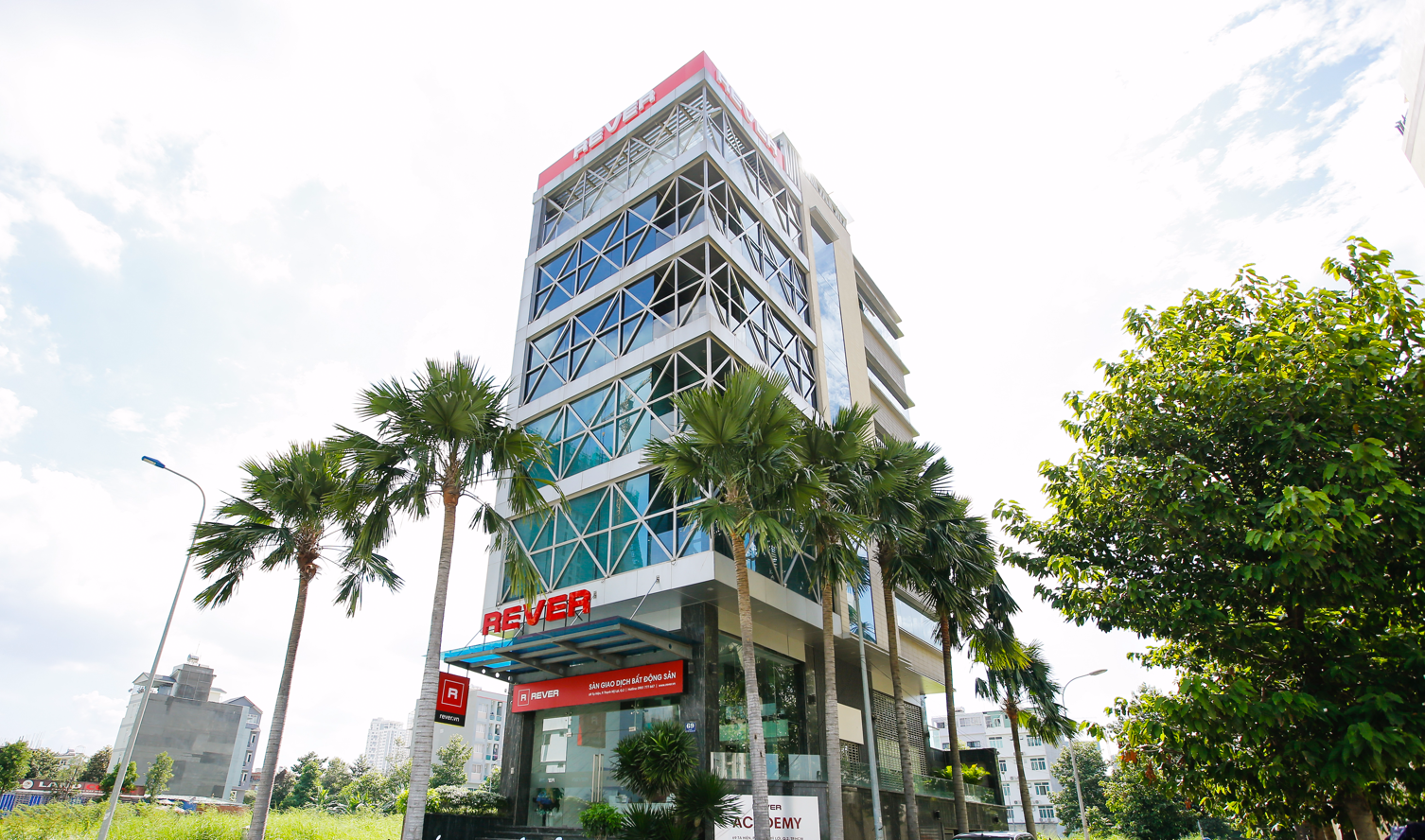 top 10 du an startup cong nghe noi bat nhat hien nay 3118 2